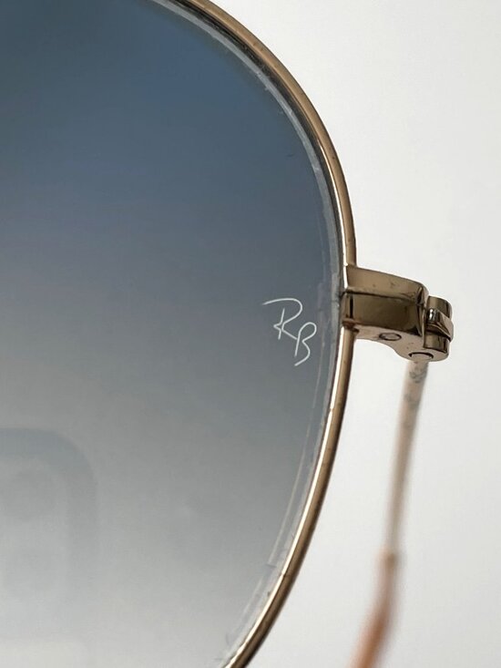 Ray-Ban RB3025 Aviator Sunglasses Arista Gold Light Blue Gradient 55mm w/ Case main image 8